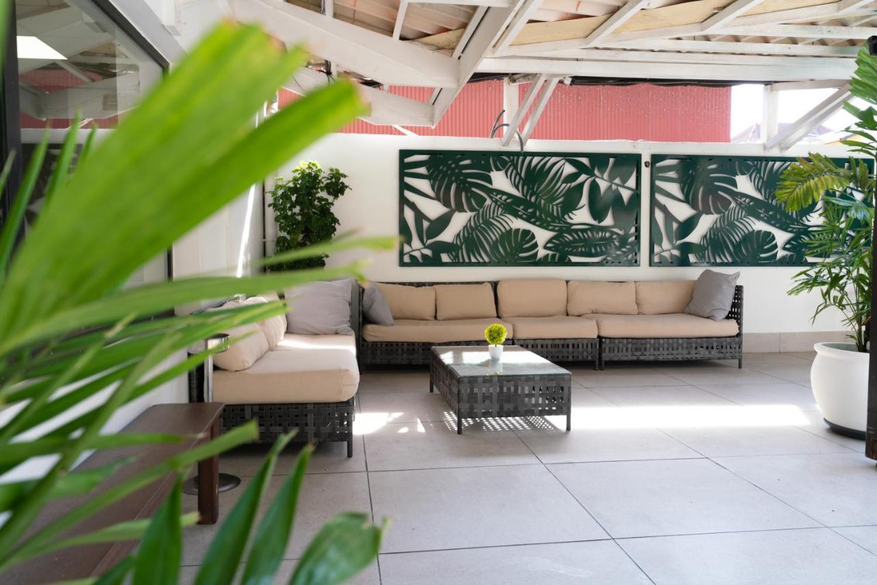 Hôtel Amazonia Cayenne Buitenkant foto
