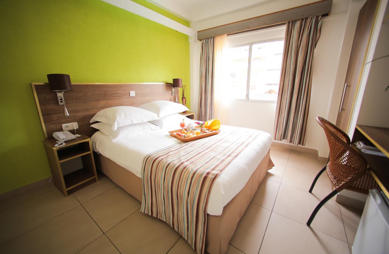 Hôtel Amazonia Cayenne Buitenkant foto